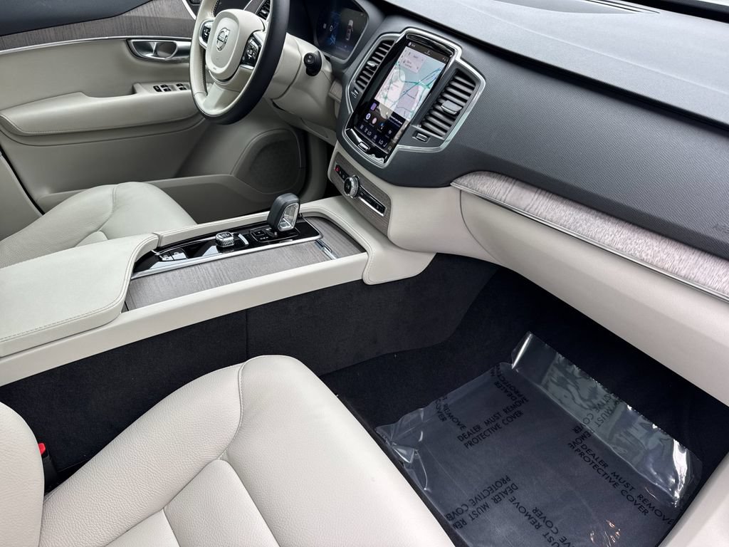 Certified 2023 Volvo XC90 B6 Core w/ Protection Package Premier AWD/4WD image 16