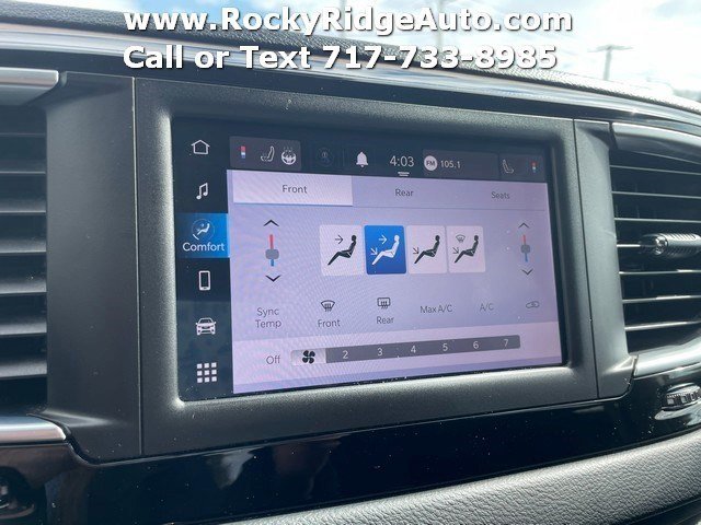 Used 2023 Chrysler Voyager LX image 25