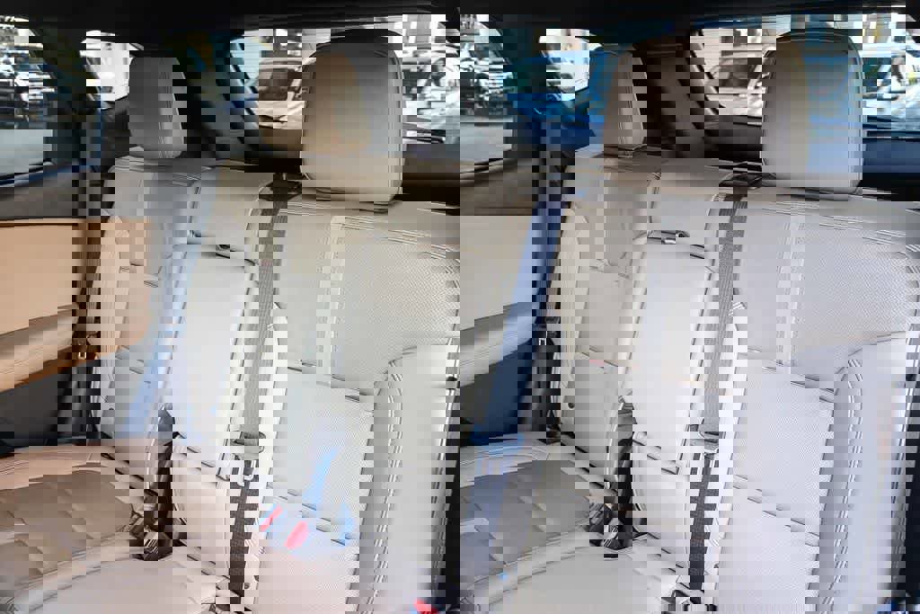 Used 2022 Chevrolet Blazer Premier w/ LPO, Sport Package image 18