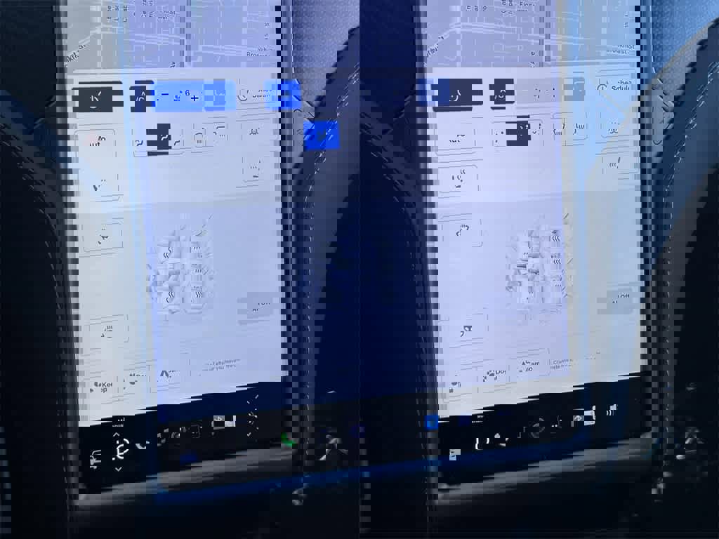 Used 2021 Tesla Model X Performance image 25