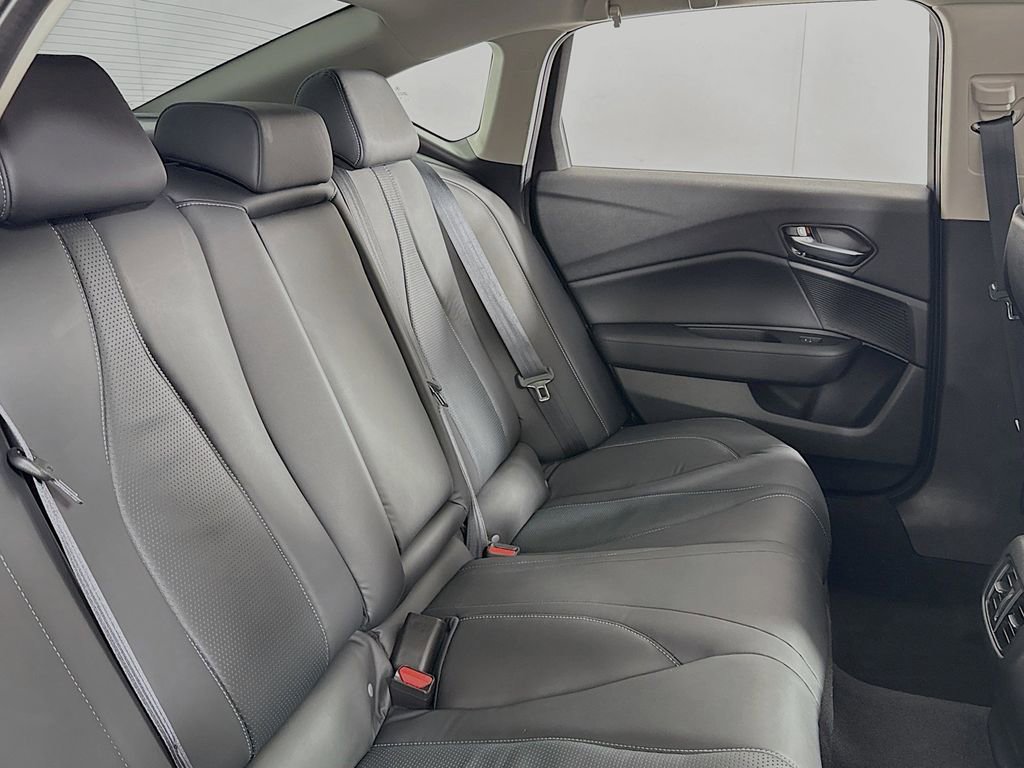 Used 2023 Acura TLX w/ Technology Package image 36