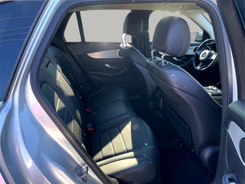 Used 2019 Mercedes-Benz GLC 300 image 23
