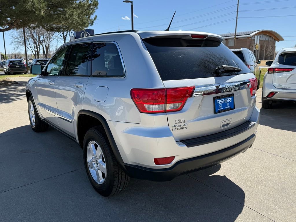 Used 2012 Jeep Grand Cherokee Laredo AWD/4WD image 6