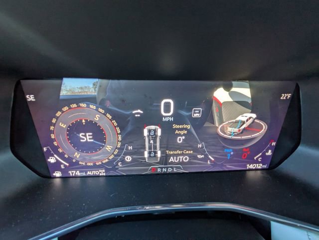 Used 2023 GMC Canyon AT4X image 16