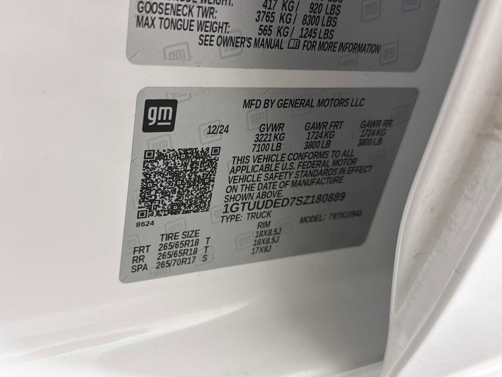 Used 2025 GMC Sierra 1500 SLT image 32