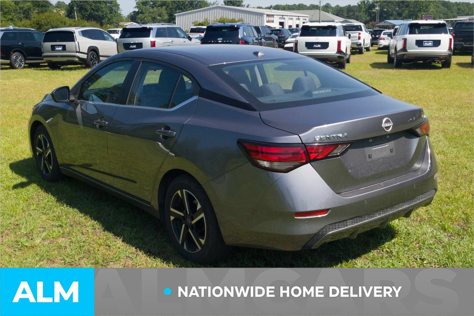 Used 2024 Nissan Sentra SV FWD image 4