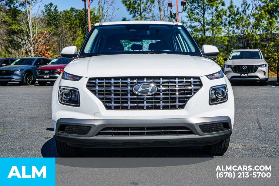 Used 2025 Hyundai Venue SEL image 10