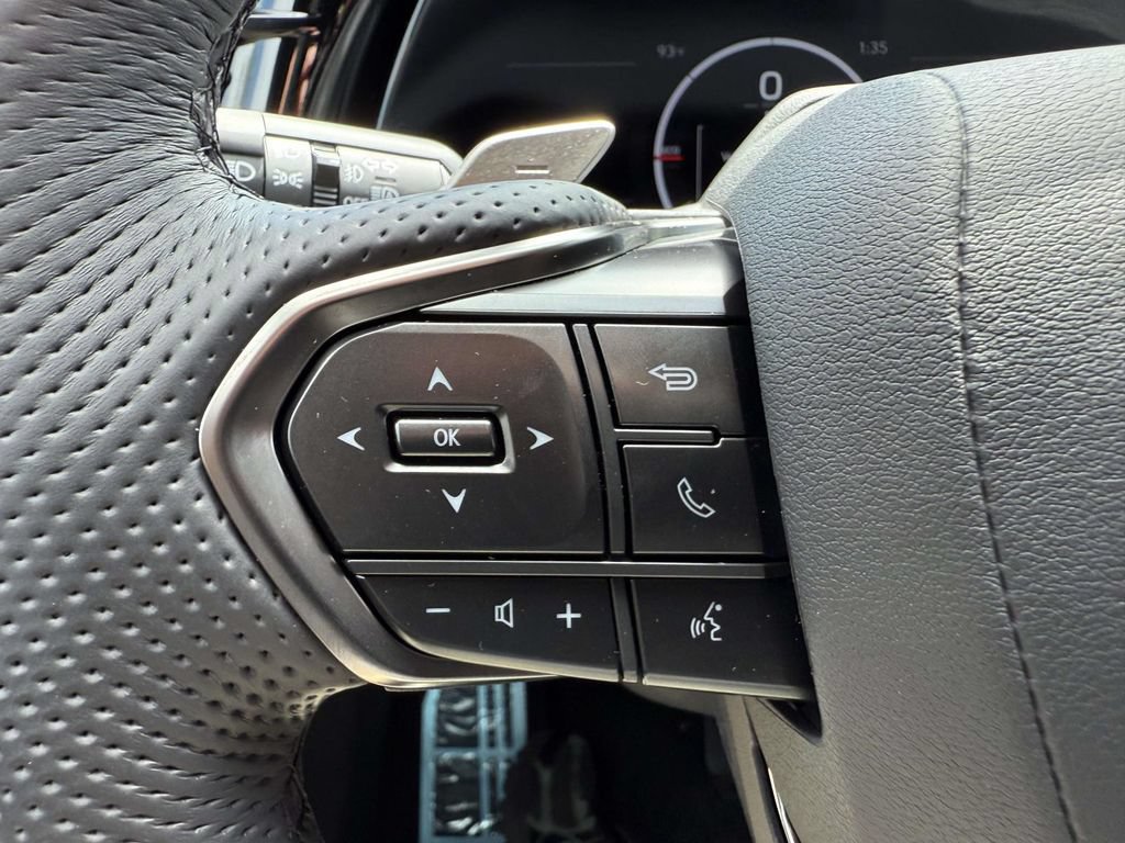 Used 2026 Lexus TX 500h AWD w/ Technology Package image 23