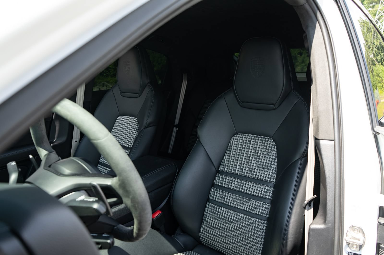 Used 2024 Porsche Cayenne S AWD/4WD image 29