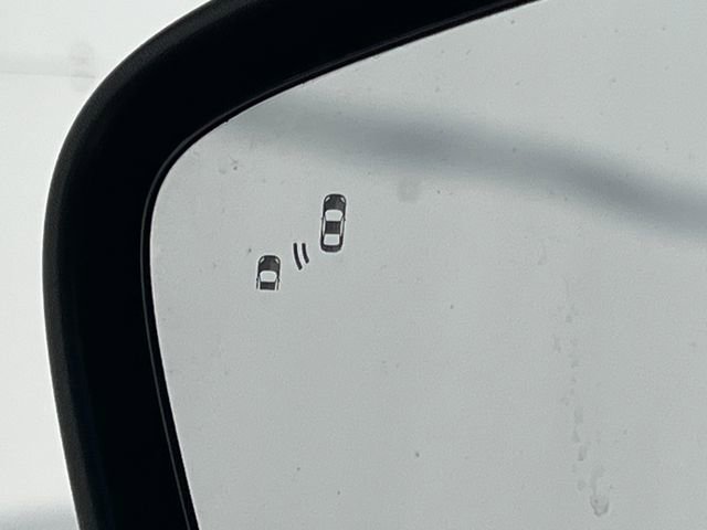 Used 2024 Ford Escape Platinum image 39