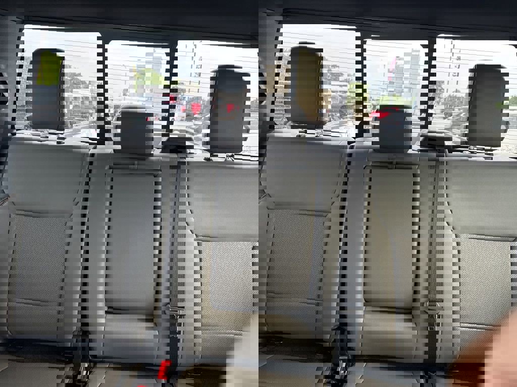 New 2025 Ford F150 Lariat image 44