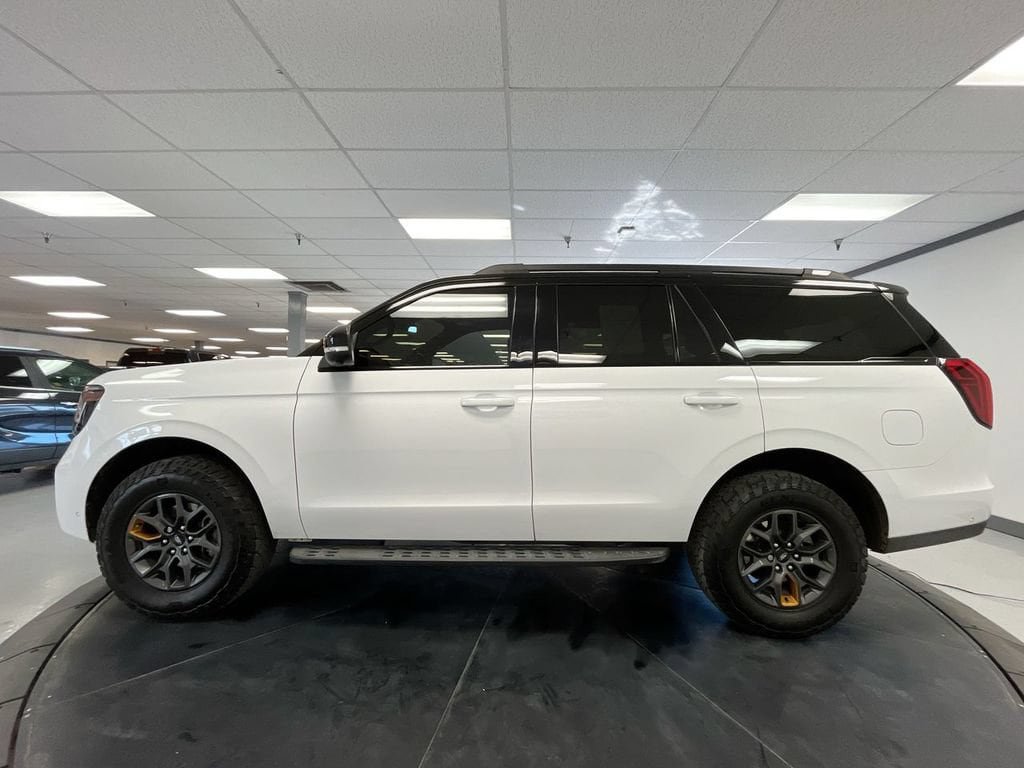 Used 2025 Ford Expedition Tremor AWD/4WD image 5