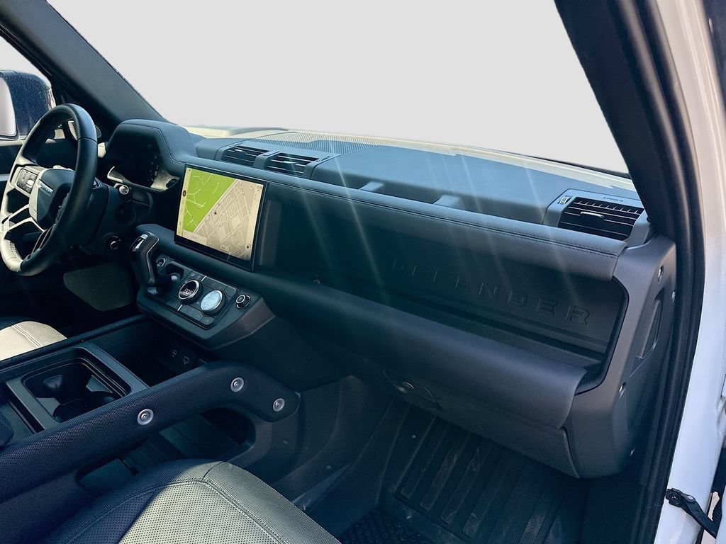 Used 2024 Land Rover Defender 130 Outbound AWD/4WD image 31