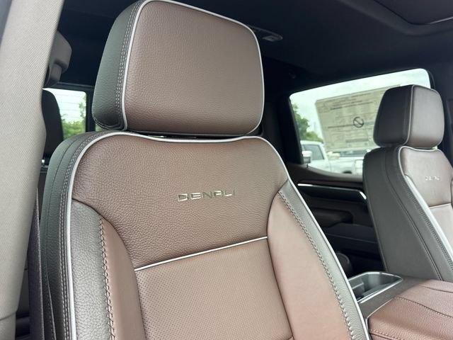 New 2026 GMC Sierra 1500 Denali w/ Denali Reserve Package AWD/4WD image 30