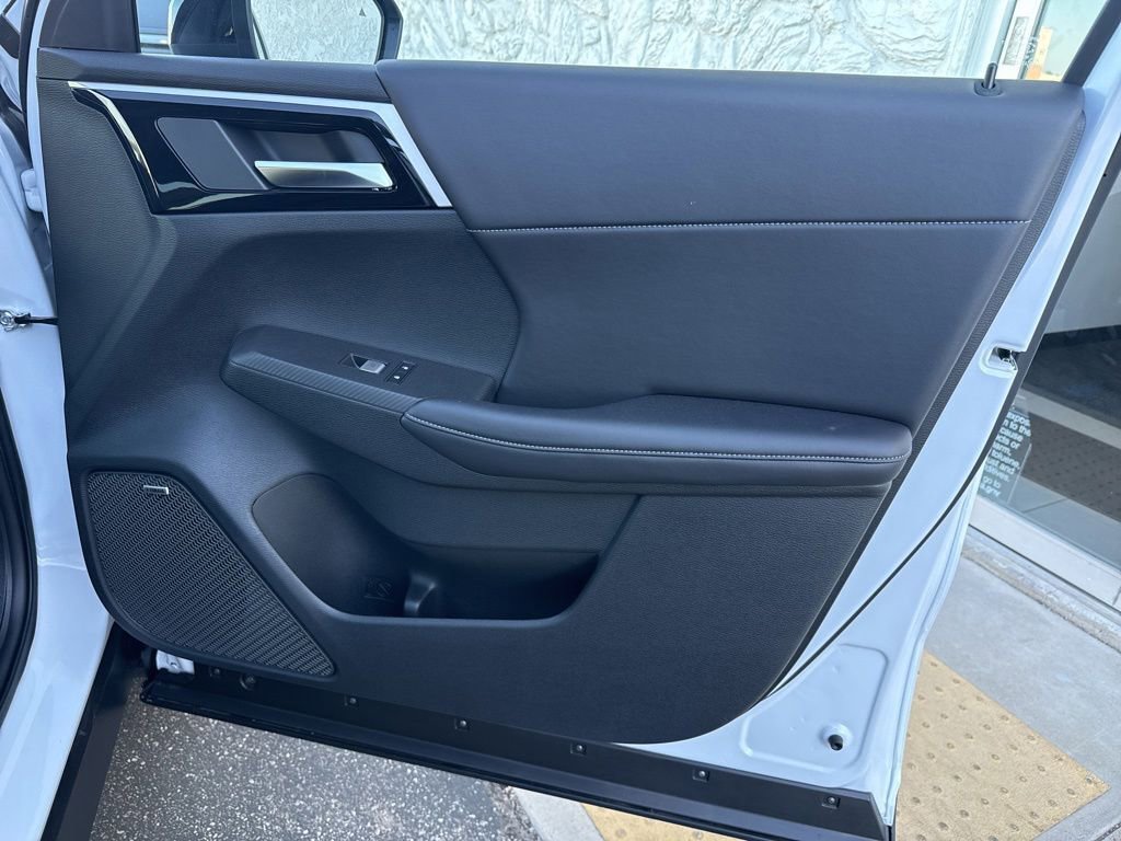 New 2026 Mitsubishi Outlander AWD image 29