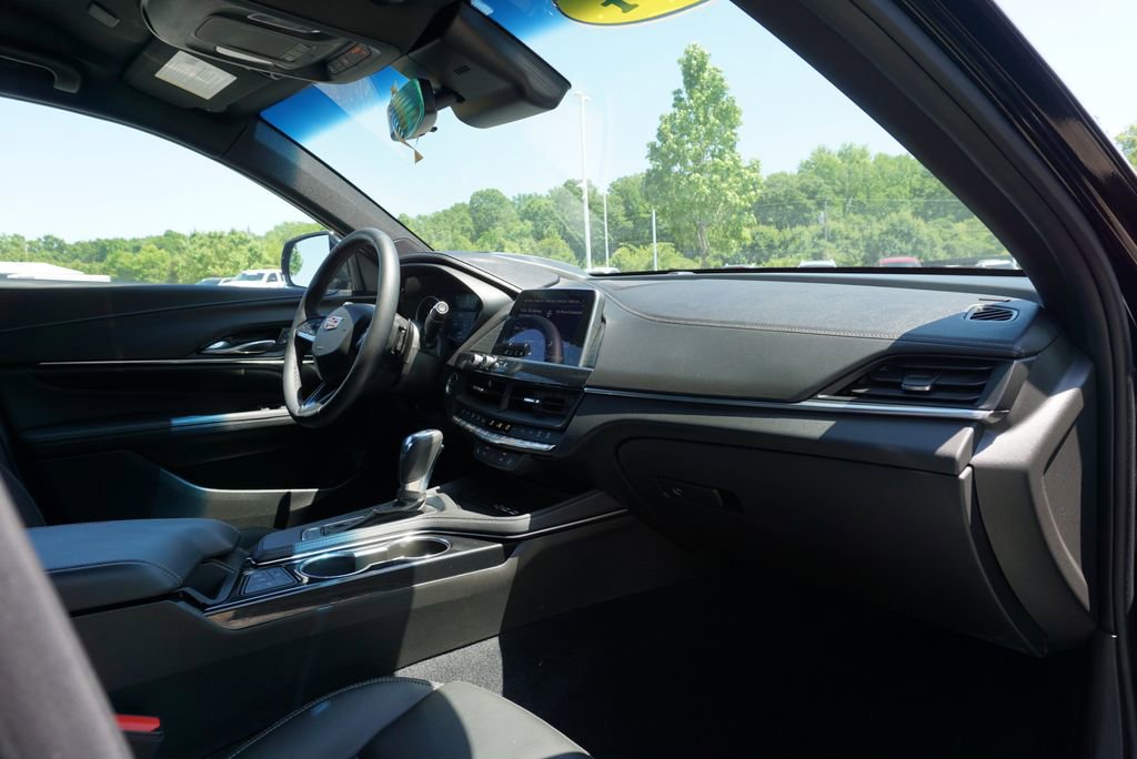 Used 2024 Cadillac CT4 Luxury w/ Cold Weather Package RWD image 44