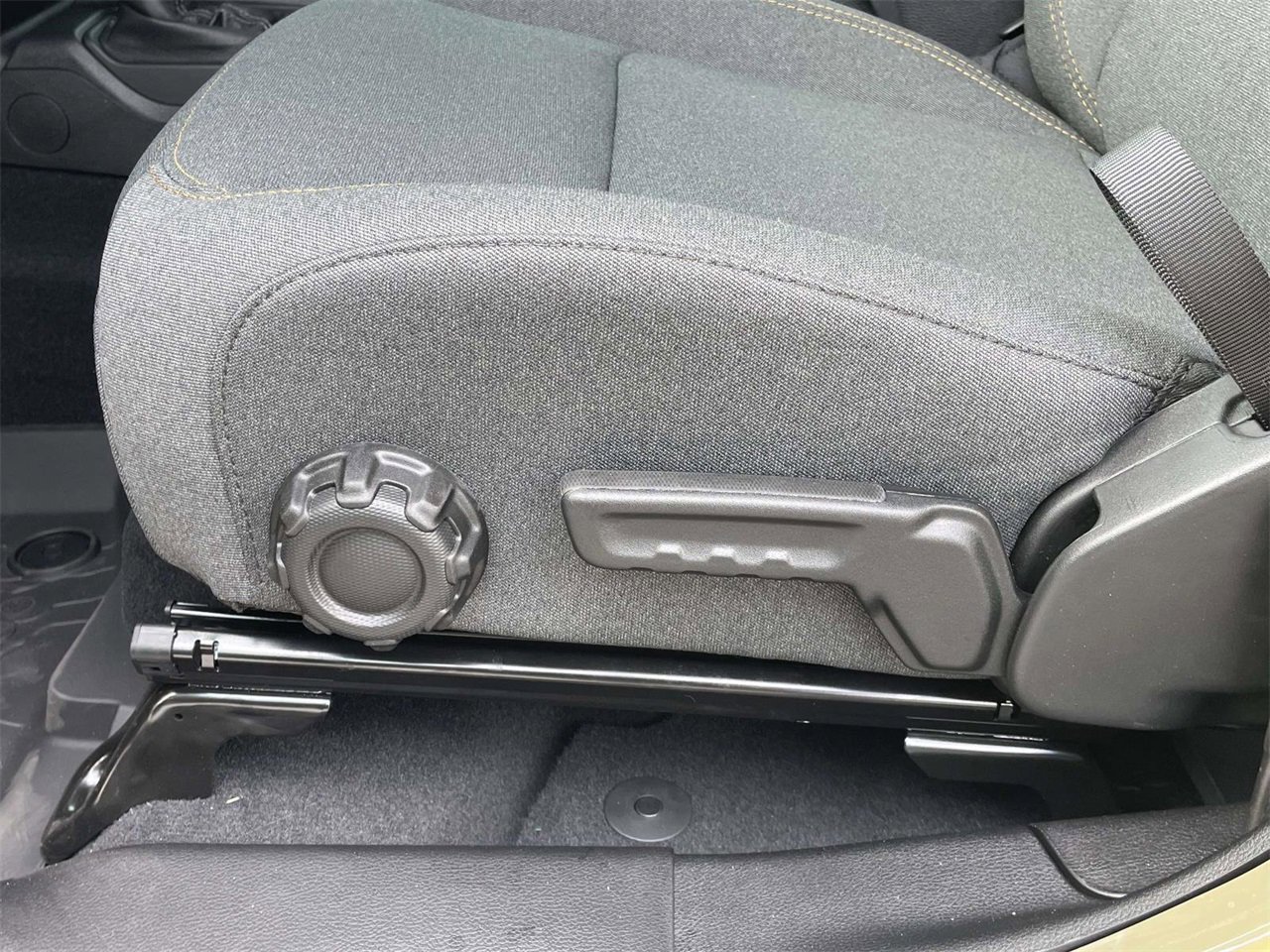 New 2025 Jeep Wrangler Sport S image 26