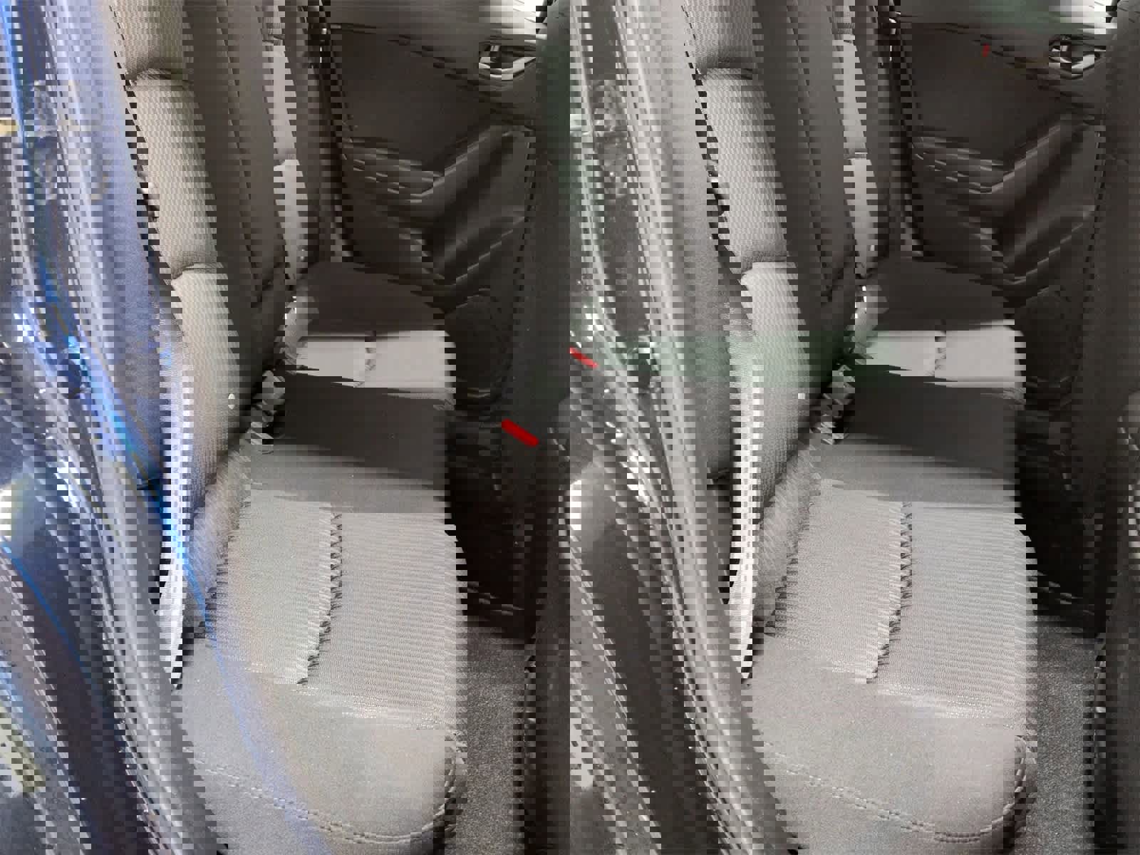 Used 2016 MAZDA MAZDA3 i Touring w/ Popular Equipment Package image 22