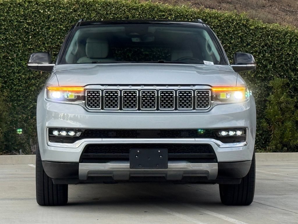 Used 2023 Jeep Grand Wagoneer 4WD image 4
