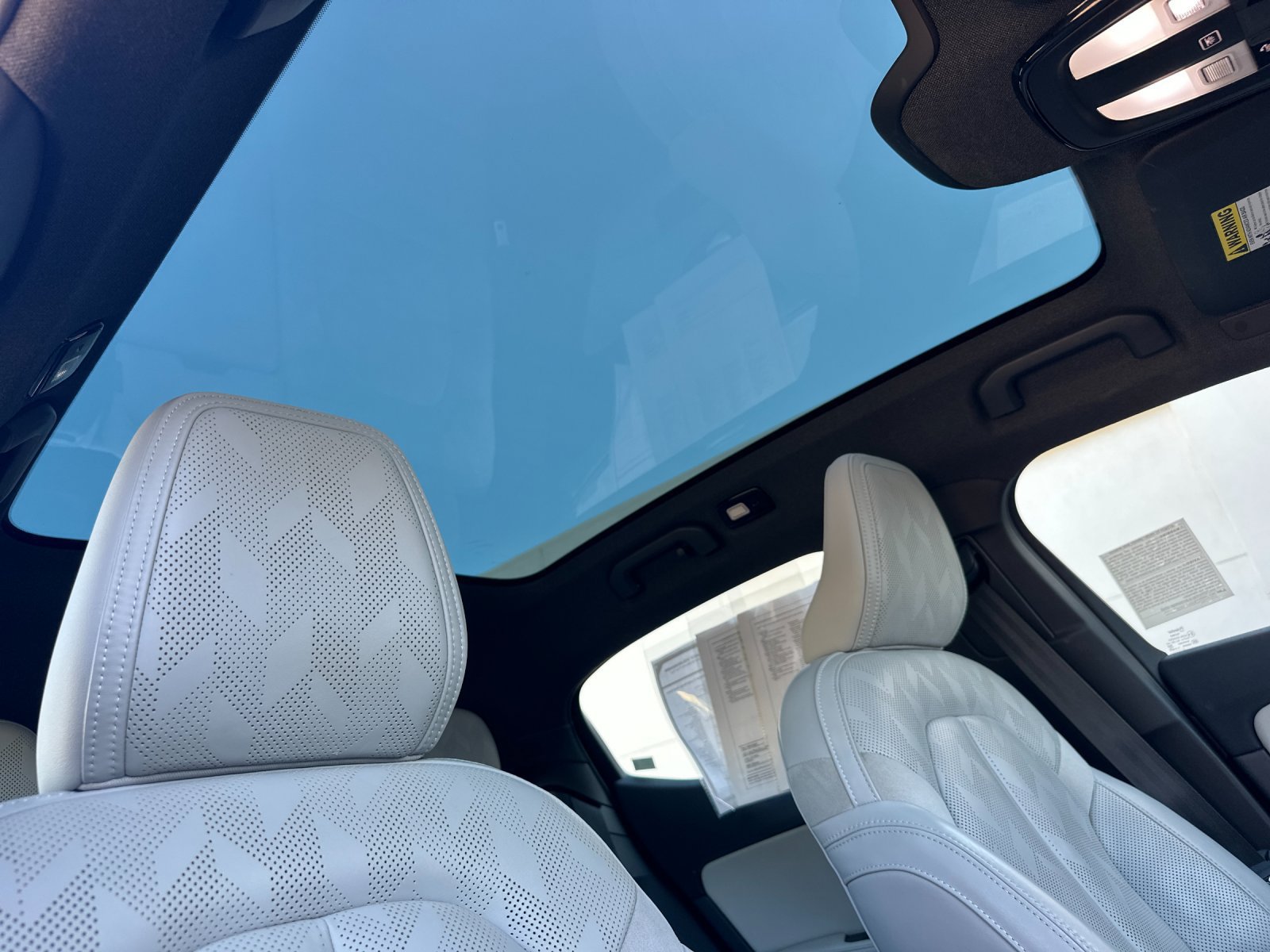 Used 2023 Polestar Polestar 2 w/ Pilot Pack AWD/4WD image 18
