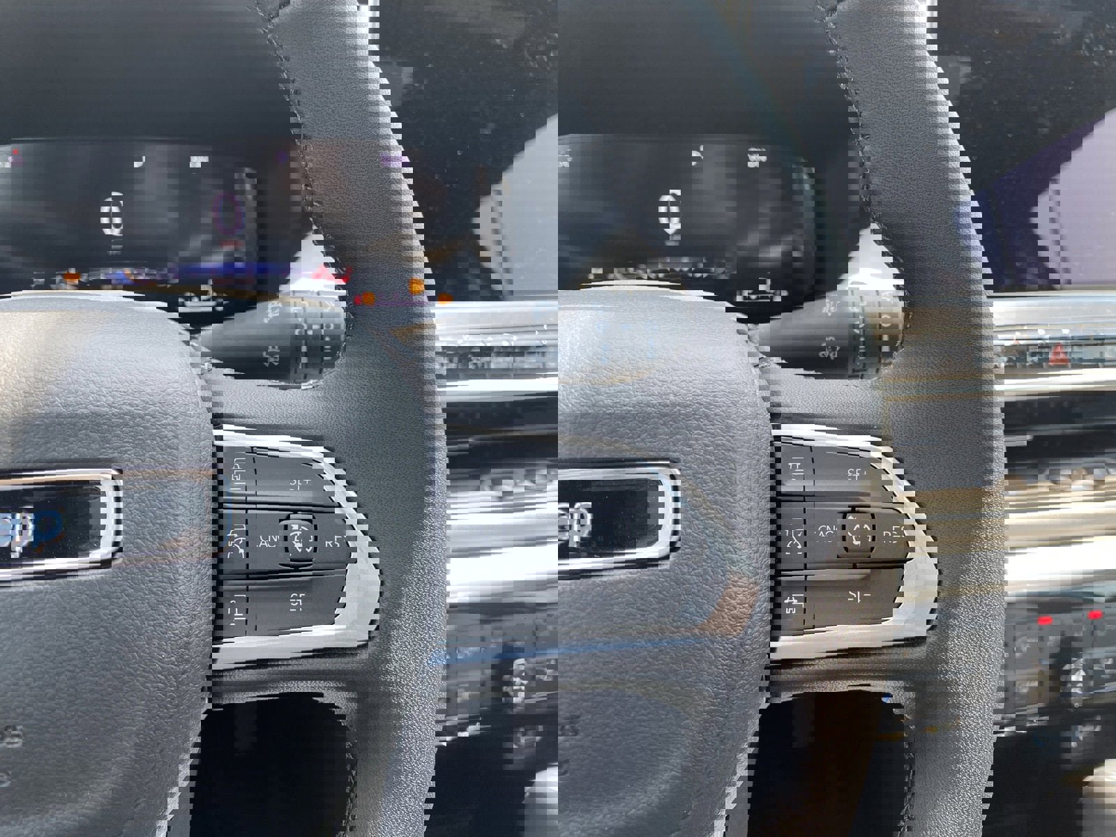 New 2024 Jeep Compass Limited w/ Elite Group image 24