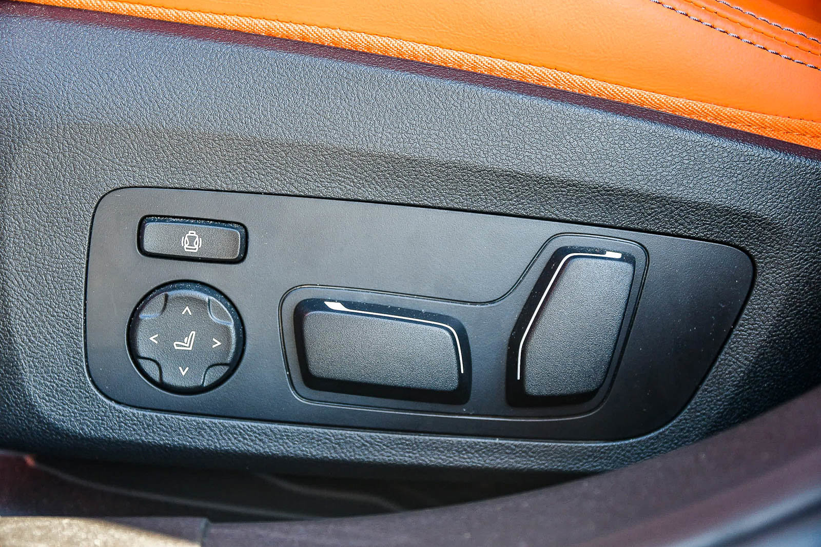 Used 2024 BMW M3 Competition w/ Executive Package image 25