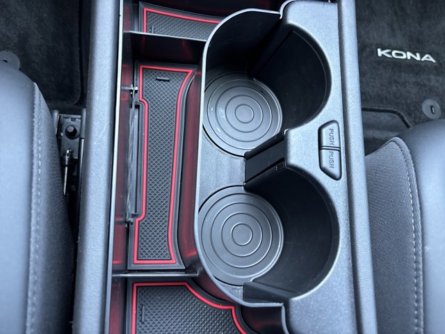 Used 2026 Hyundai Kona Limited image 38