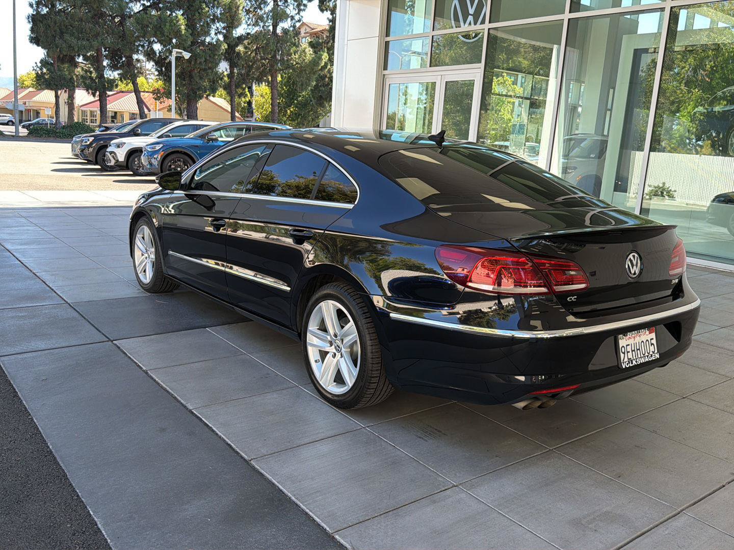 Used 2015 Volkswagen CC Sport FWD image 3