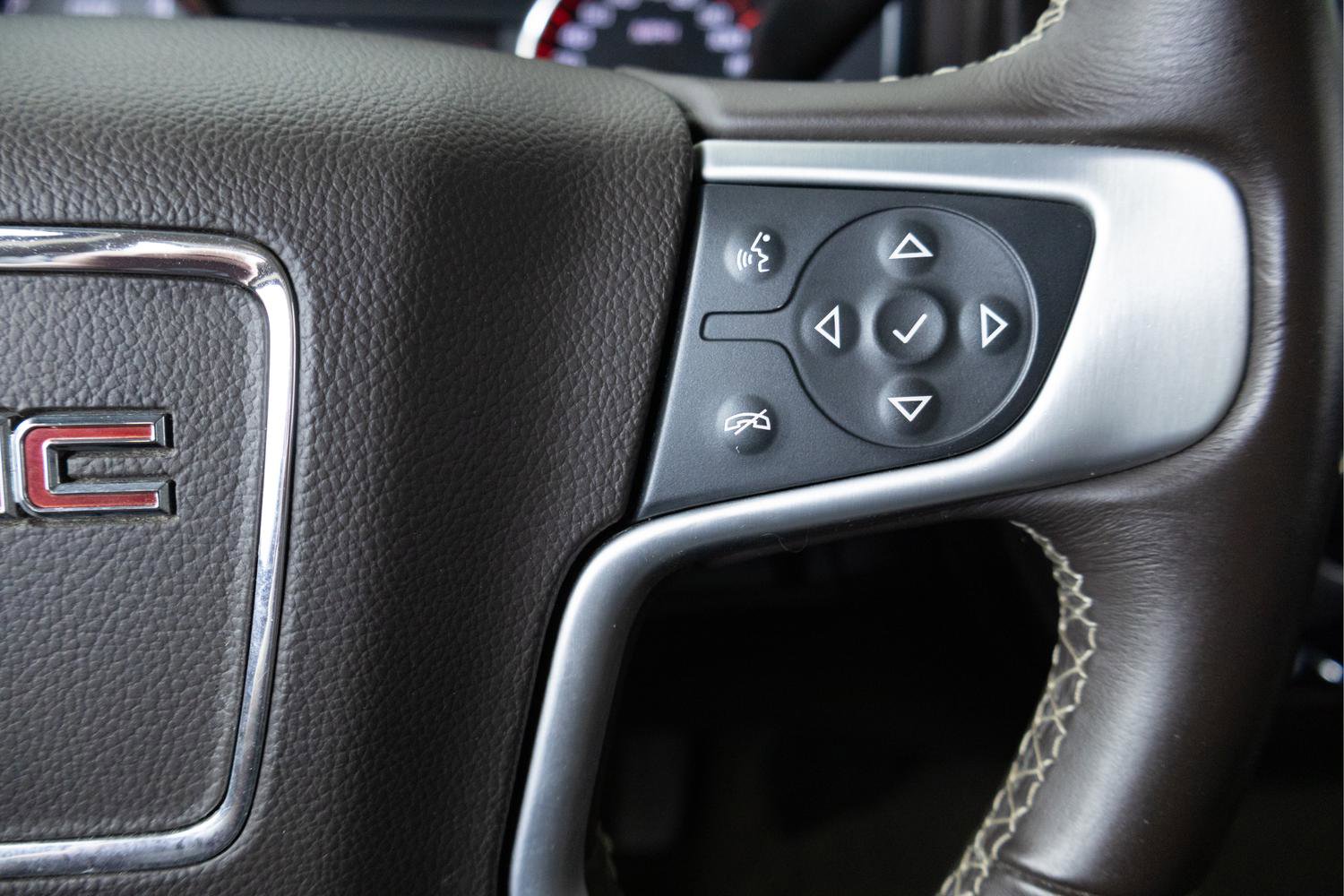 Used 2016 GMC Sierra 1500 SLE w/ SLE Value Package image 18