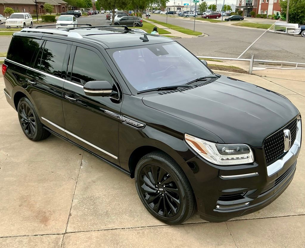 Used 2020 Lincoln Navigator Reserve w/ Equipment Group 208A Reserve AWD/4WD image 4