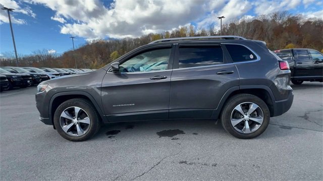 Used 2019 Jeep Cherokee Limited image 5