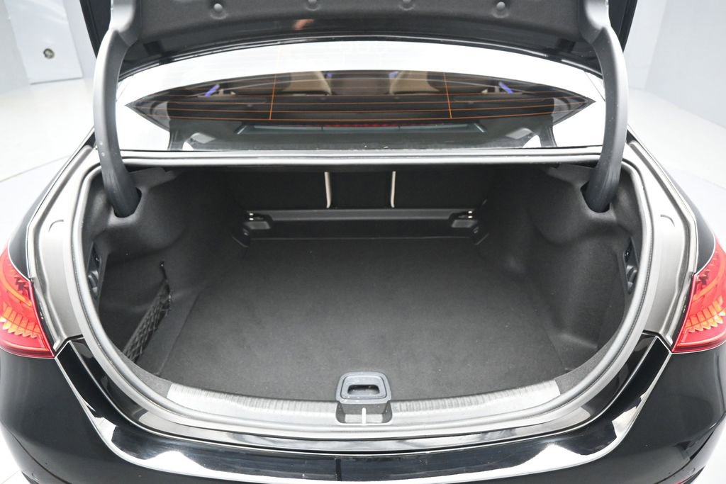 Used 2025 Mercedes-Benz C 300 4MATIC Sedan w/ Exclusive Trim Package image 31