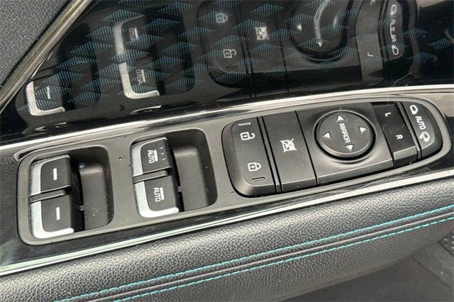 Used 2022 Kia Niro EX Premium image 12