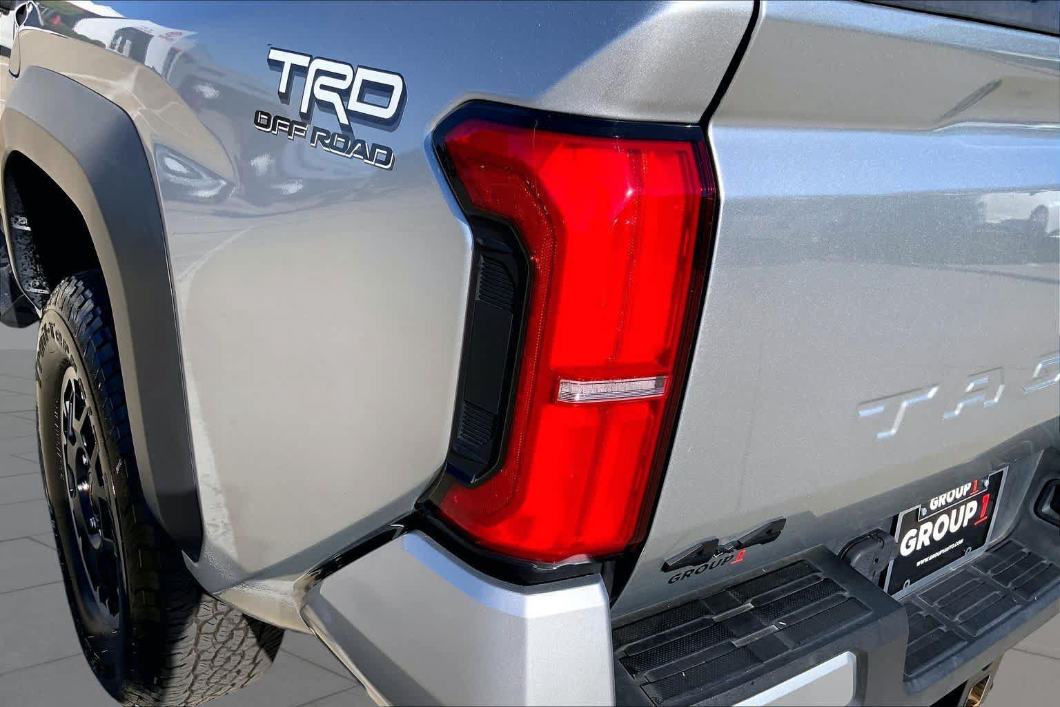 Used 2024 Toyota Tacoma TRD Off-Road AWD/4WD image 27