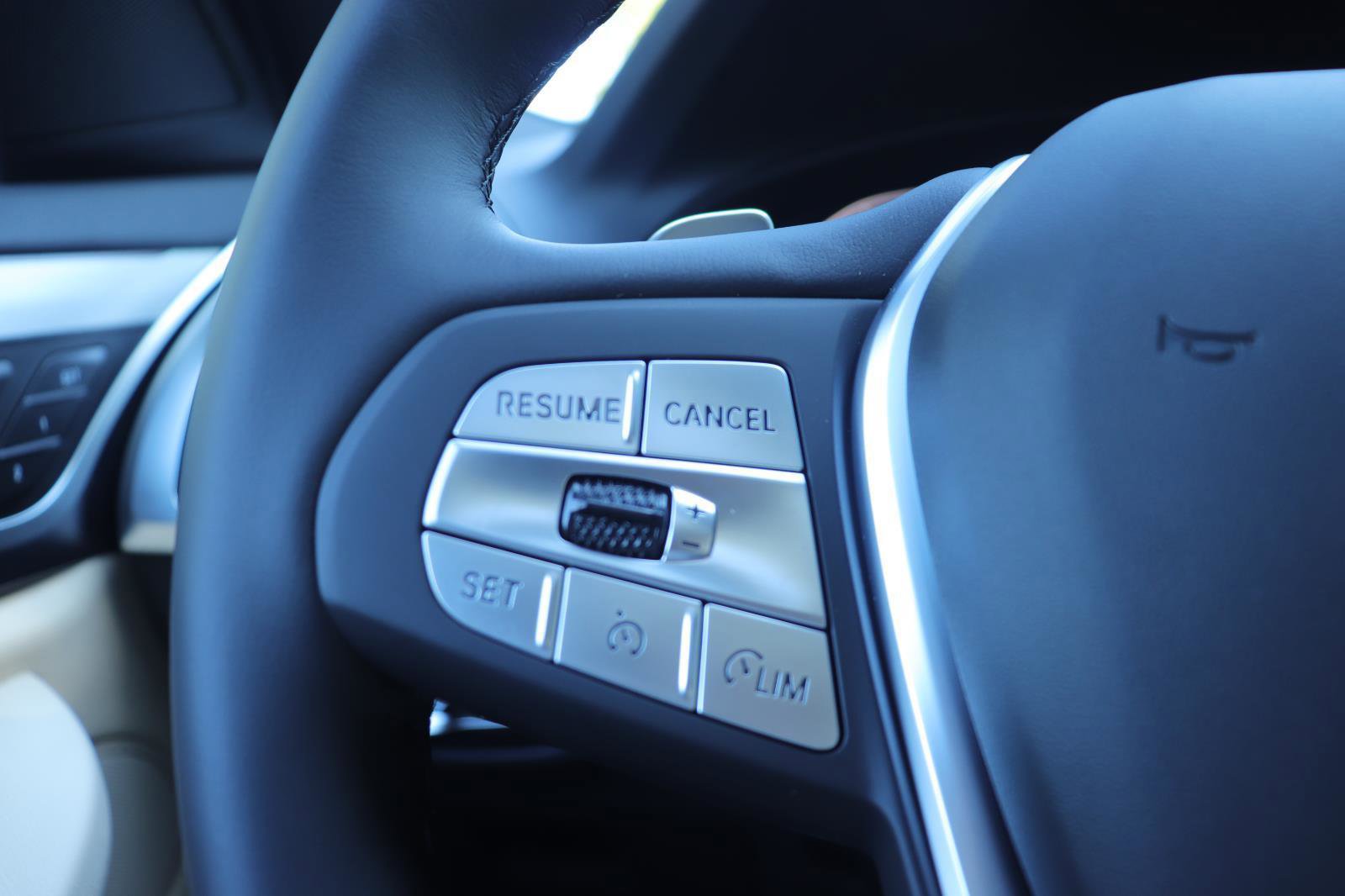 Used 2024 BMW X3 sDrive30i w/ Premium Package w/ZPA RWD image 35