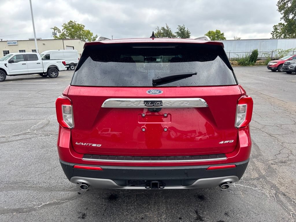 Used 2024 Ford Explorer Limited w/ Limited Technology Package AWD/4WD image 4