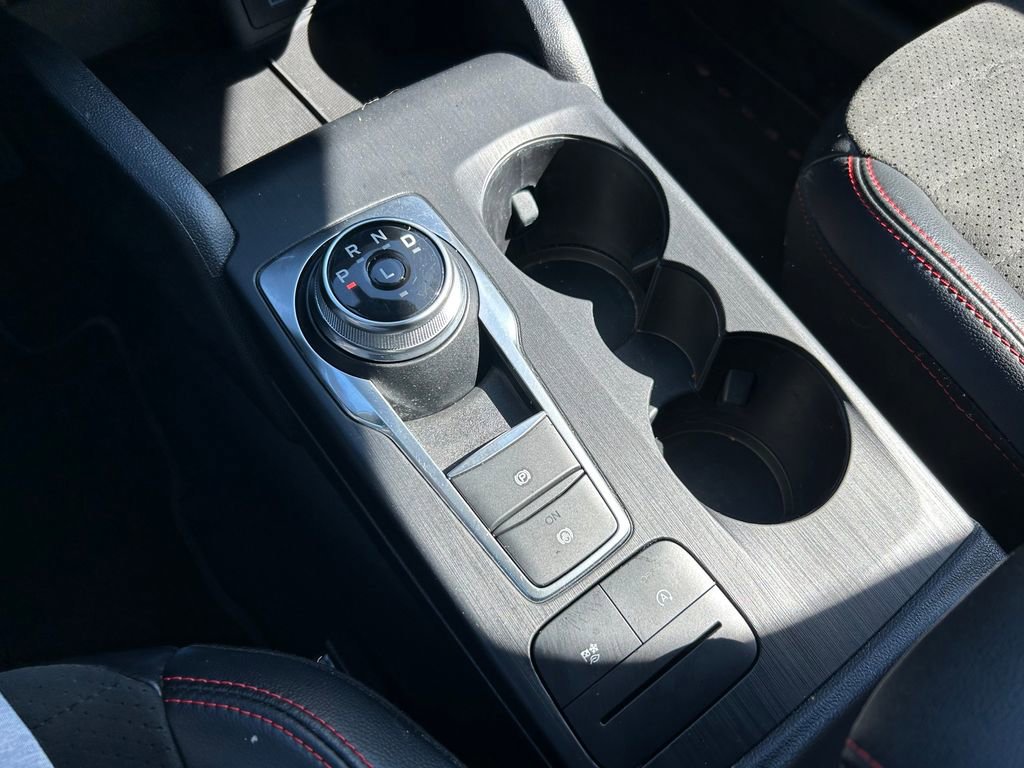 Used 2022 Ford Escape SEL w/ SEL Stealth AWD Package image 16