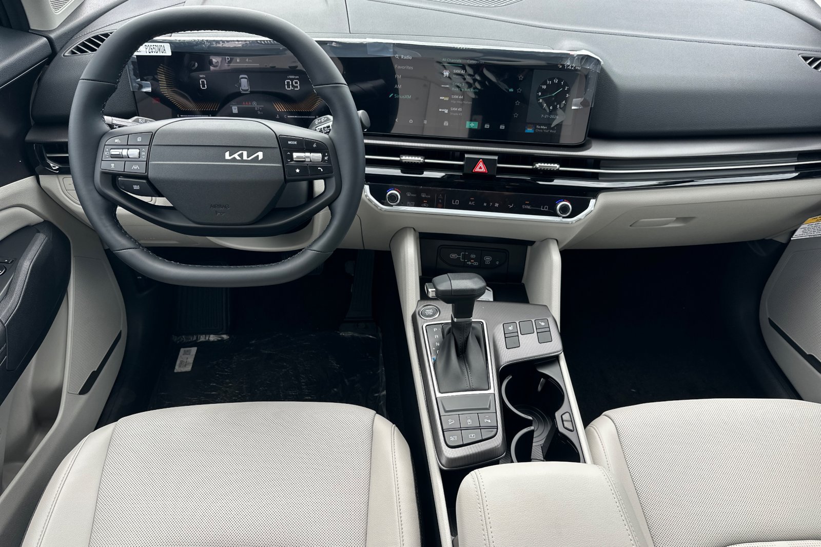 New 2026 Kia Sportage EX FWD image 13