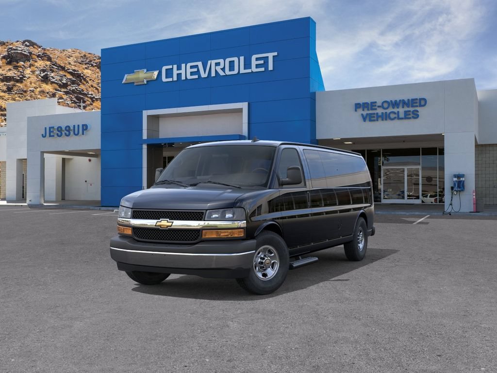 New 2026 Chevrolet Express 3500 LT w/ LT Preferred Equipment Group RWD image 8