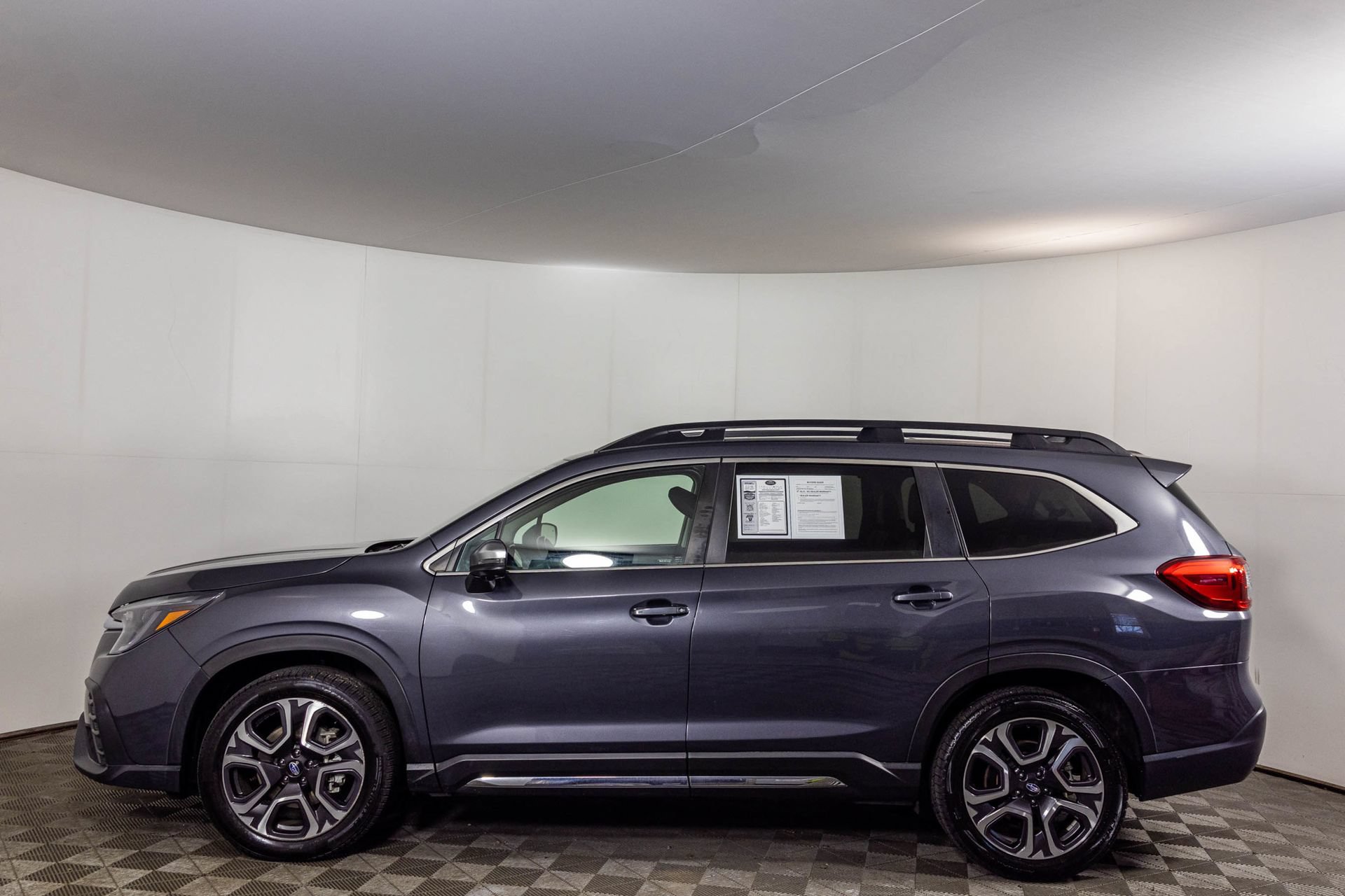 Used 2023 Subaru Ascent Limited w/ Technology Package AWD/4WD image 24