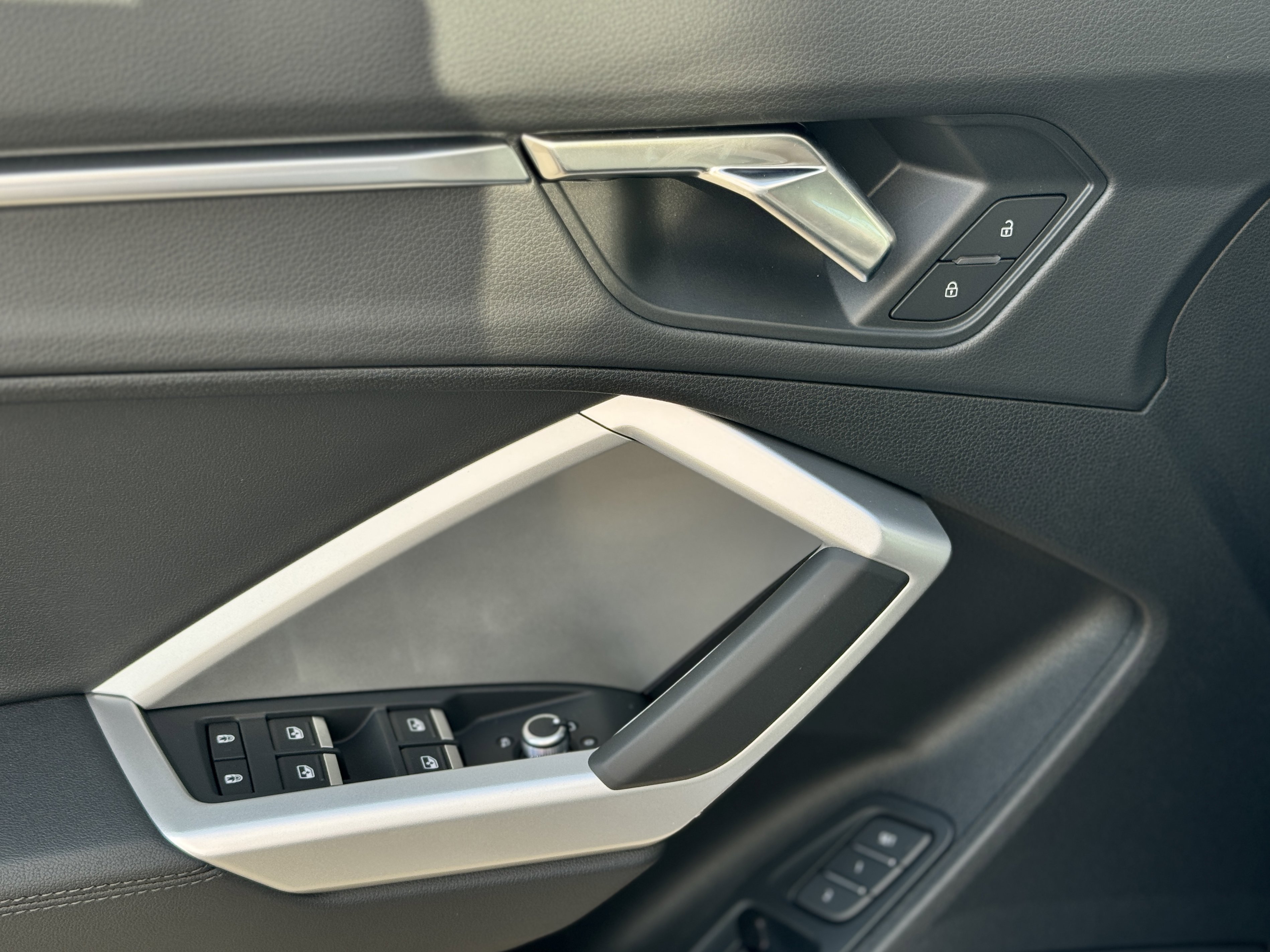 New 2025 Audi Q3 2.0T Premium Plus image 13