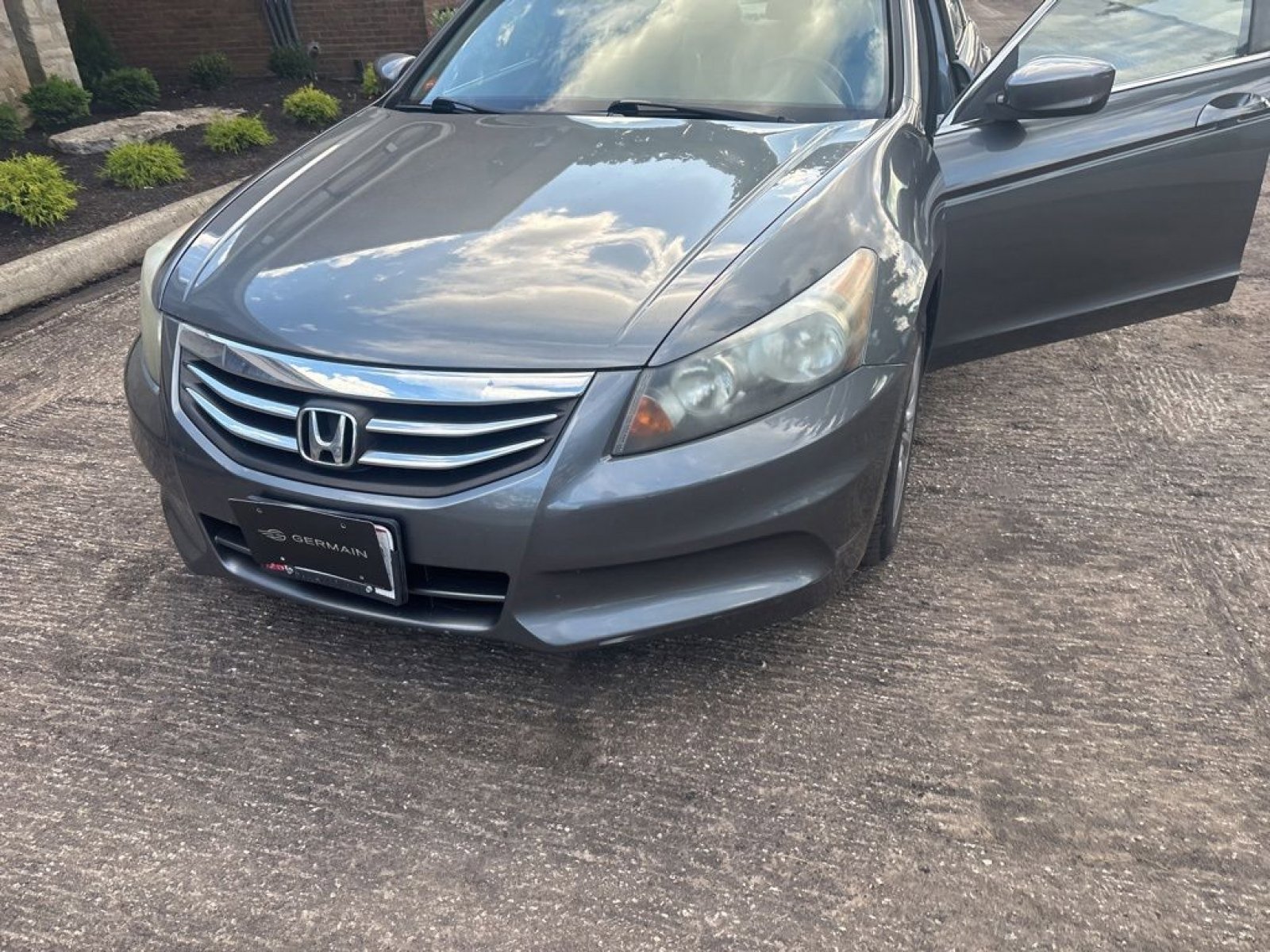 Used 2012 Honda Accord EX-L image 3