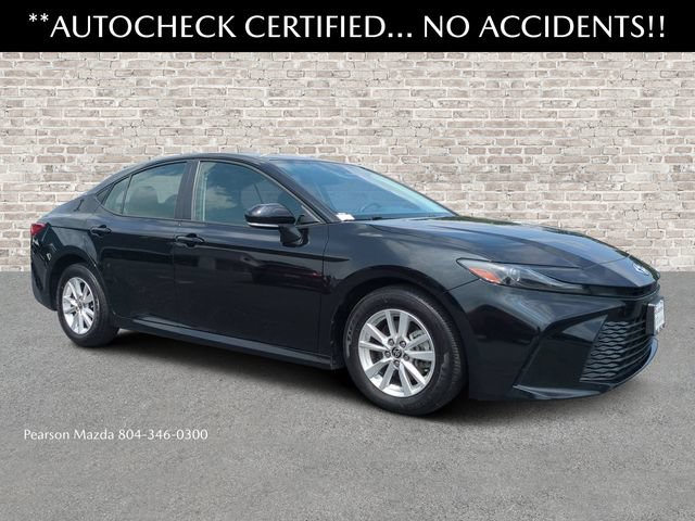 Used 2025 Toyota Camry LE FWD image 1
