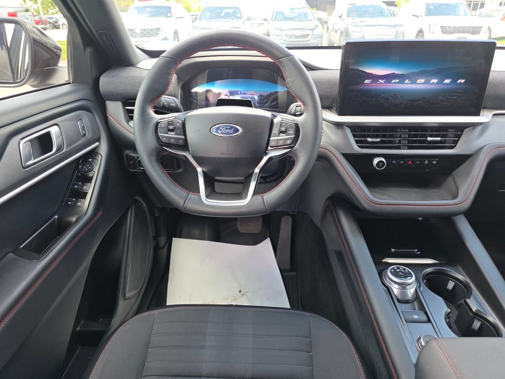 Used 2025 Ford Explorer ST-Line RWD image 27