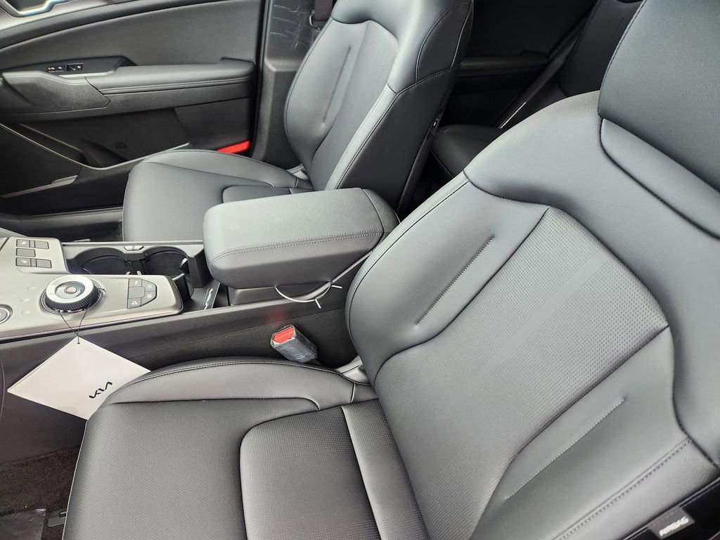 New 2026 Kia Sportage EX image 8