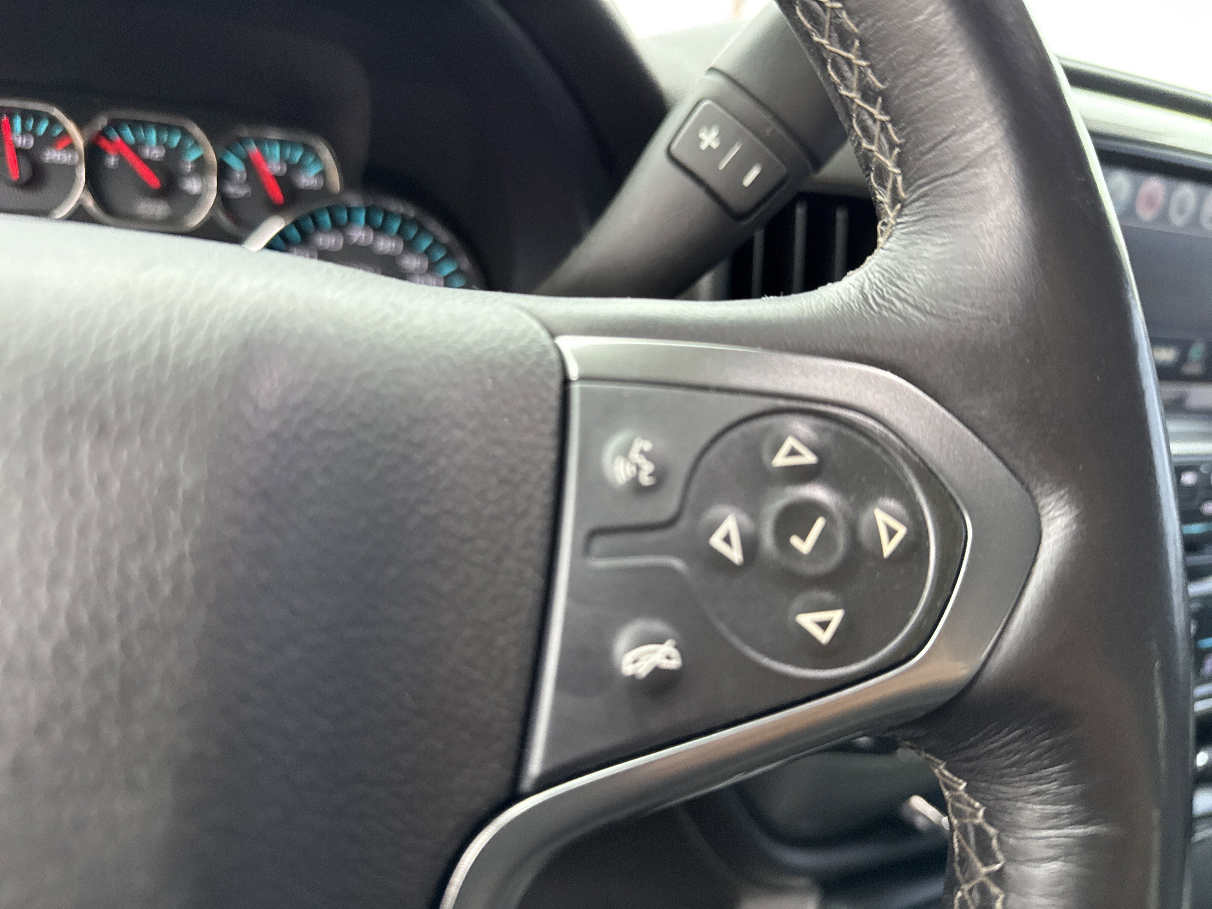 Used 2018 Chevrolet Silverado 2500 LTZ w/ Duramax Plus Package image 21