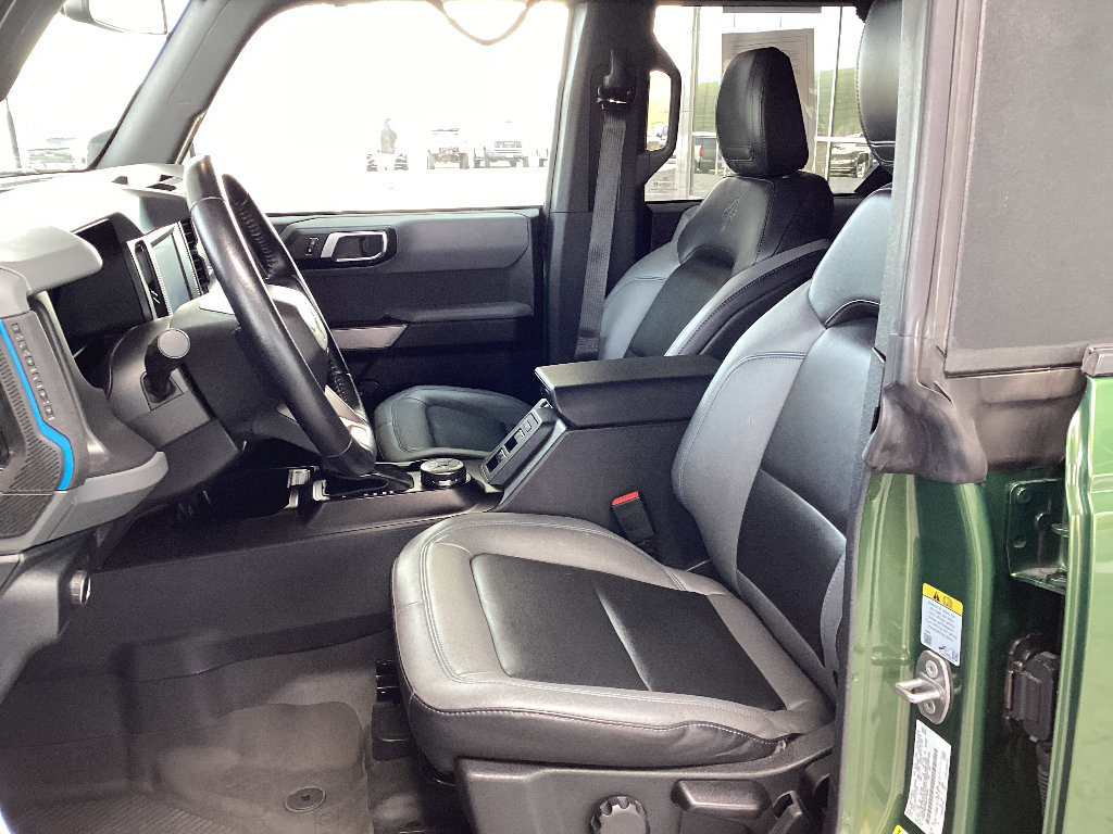 Used 2022 Ford Bronco Black Diamond image 13
