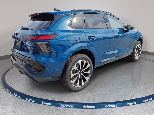 New 2026 Audi Q3 quattro 2.0T AWD/4WD image 3