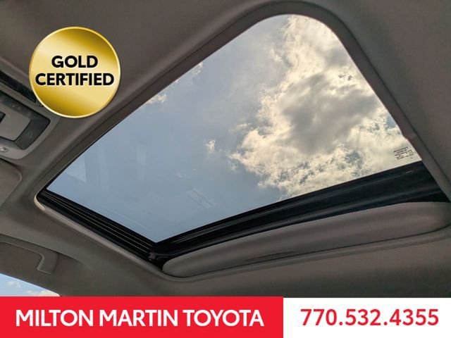 Certified 2024 Toyota Sienna XLE FWD image 21