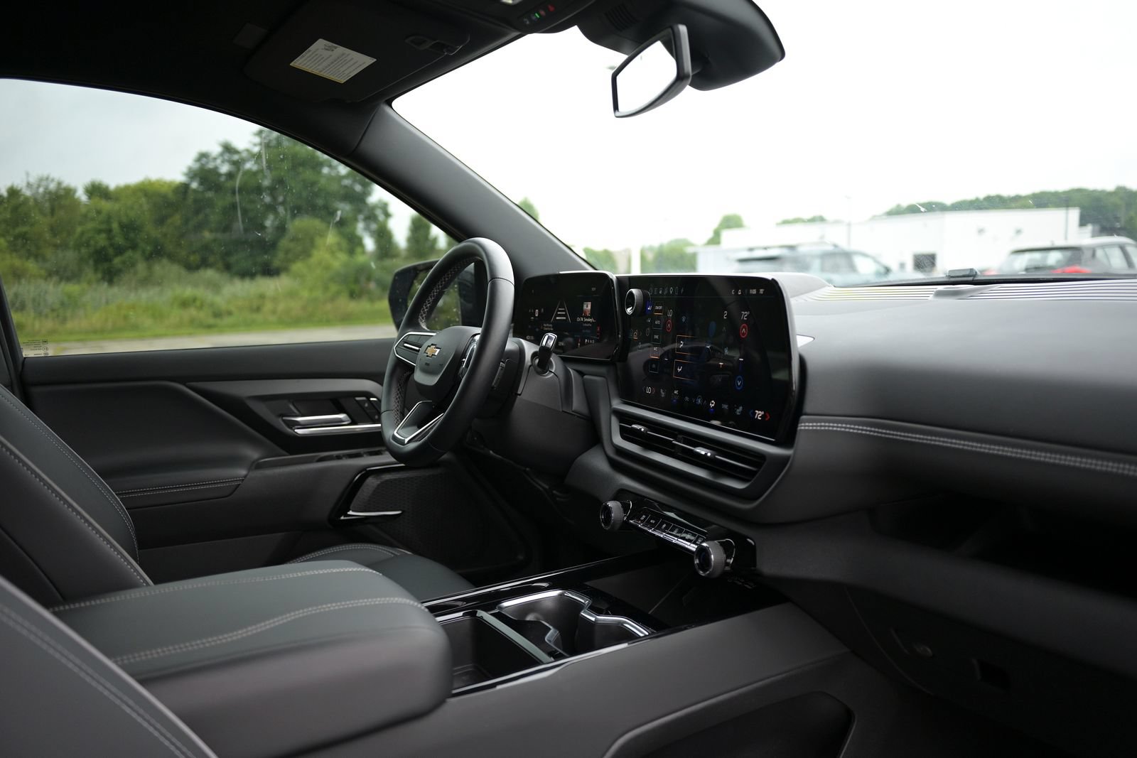 Used 2026 Chevrolet Silverado EV LT AWD/4WD image 52